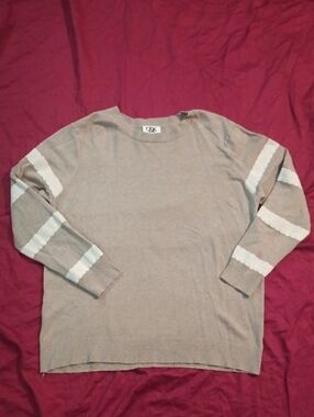 C&K Neutral Beige Lace Striped Sleeve Sweater Woman's XL Comfy Casual